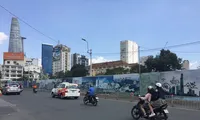 &apos;Ông lớn&apos; Bitexco: Từ siêu dự án đến đất &apos;kim cương&apos; đều quây tôn