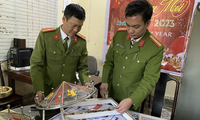 Lật tẩy thủ đoạn lừa đảo bên trong ‘chiếc nón kỳ diệu’ tại điểm du lịch