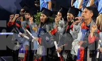 Lễ trưởng thành 'từng không dám mơ' của học trò mồ côi vì COVID-19