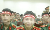 Lượng người tham gia hiến máu Chủ nhật Đỏ vượt kế hoạch ở Trường Sỹ quan Chính trị