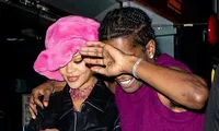 &quot;Doanh nhân kem trộn&quot; Rihanna lười đi hát đến nỗi khán giả giờ nhận mặt không ra