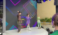 Lần đầu hòa giọng: Mỹ Anh hát live nốt cao, tlinh tự tin bắn rap, HIEUTHUHAI &quot;cool ngầu&quot;