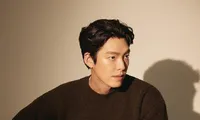 Đây là cách Kim Woo Bin ủng hộ phim &quot;Hometown Cha Cha Cha&quot; của “nóc nhà”’ Shin Min Ah