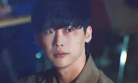 &quot;Big Mouth&quot; tập 2: Lee Jong Suk thoát nạn nhờ bị hiểu lầm, YoonA nỗ lực giải oan cho &quot;chồng&quot;