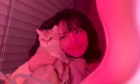 Đến lượt Lisa đăng ảnh selfie với chiếc gương đắt giá y chang Jisoo, hoá ra đây quà tặng
