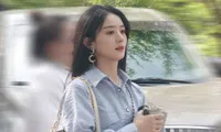Xuất hiện trở lại sau ly hôn, Triệu Lệ Dĩnh khoe nhan sắc xinh đẹp bất chấp cam thường