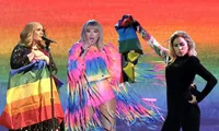 Vì sao Lady Gaga, Taylor Swift, Adele được cộng đồng lục sắc tung hô là &quot;Gay Icon&quot;?