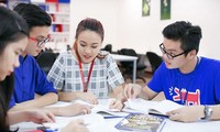 Dịch COVID-19 bùng phát đúng thời điểm thi, đi thực tập, sinh viên xoay xở thế nào?