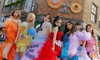 NMIXX debut với &quot;O.O&quot;: MV công phu nhưng âm nhạc khó cảm hơn TWICE, ITZY