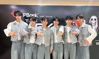 TEMPEST khuấy động đại nhạc hội với &quot;Sóng tình&quot;, Hanbin được khen khi làm MC