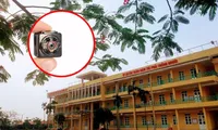 Nam sinh lớp 12 ở Nam Định đặt máy quay lén trong nhà vệ sinh để &quot;tống tiền&quot; 2 cô giáo