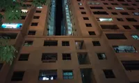Bé gái rơi từ tầng 12 chung cư Linh Đàm: Sống với mẹ và bố dượng, để lại lời nhắn đau lòng