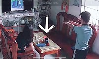 Nam sinh mở tivi tập theo từng động tác thể dục, lý do đằng sau khiến ai nấy đều bật cười