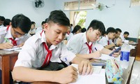 Kỳ thi tuyển sinh vào lớp 10 THPT &quot;mỗi địa phương một kiểu&quot;, đại diện Bộ GD&amp;ĐT nói gì?