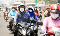 Nắng nóng lên đến gần 40 độ C tại khu vực miền Bắc sẽ kéo dài trong mấy ngày?