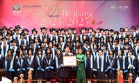 Lễ bế giảng và ra trường của teen Nguyễn Siêu: Thanh xuân rực rỡ mở ra tương lai tươi sáng