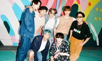 BTS thương túi tiền của ARMY nên mặc khá nhiều đồ &quot;bình dân&quot; trong ảnh single mới?