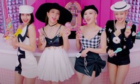 Mix đồ bơi vào trang phục diễn, stylist có đang “làm khó” cho các cô gái BLACKPINK?
