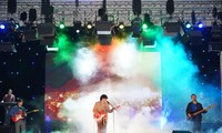 Đắm chìm trong những bản nhạc Indie của Ngọt trên sân khấu Học viện Báo chí &amp; Tuyên truyền
