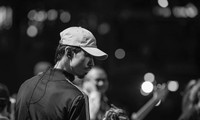 Đen Vâu nhận &apos;bão&apos; like nhờ lời khuyên mùa dịch