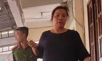 Bà Nga tại cơ quan công an. Ảnh: Zing