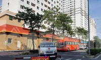 Ngày 13/7, nguồn tin từ Sở Y tế TPHCM cho biết, thành phố đã đưa vào hoạt động thêm 3 Bệnh viện dã chiến thu dung điều trị COVID-19 với quy mô 18.000 giường tại các tòa nhà R1, R2, R3, thuộc khu tái định cư An Khánh, TP Thủ Đức.