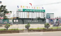 Thứ trưởng Bộ Xây dựng Nguyễn Văn Sinh phát biểu tại hội thảo.