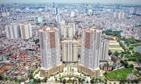 Nhiều khu vực thị trường bất động sản có hiện tượng "đóng băng tạm thời" vì COVID-19.