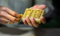 Giá vàng nhẫn, SJC đồng loạt giảm sốc 
