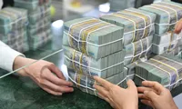Hàng triệu tỷ đồng chảy vào bất động sản, vì sao doanh nghiệp vẫn ‘đói’ vốn?