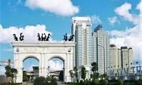 Ngân hàng rầm rộ rao bán biệt thự, xe sang trước Tết 