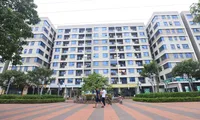 Bị 'kẹt' vì thu nhập dưới 15 triệu đồng/tháng mới đủ điều kiện mua nhà ở xã hội