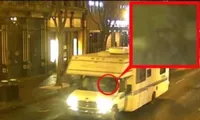 Chiếc xe RV trước khi phát nổ. 