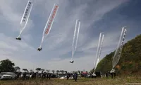Người Triều Tiên đào tẩu ở Hàn Quốc từng nhiều lần thả bóng bay mang truyền đơn qua biên giới. Ảnh: Yonhap