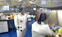 Bên trong phòng thí nghiệm Viện Virus học Vũ Hán (Trung Quốc). Ảnh: AP