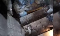 An ninh Nga tìm thấy phòng tra tấn dưới tầng hầm quán cà phê ở Ukraine