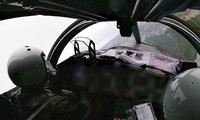 Oanh tạc cơ Su-34 Nga không kích trung tâm điều khiển máy bay không người lái của Ukraine