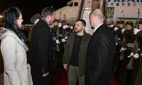 Tổng thống Ukraine Zelensky đến Estonia trong chuyến công du vùng Baltic
