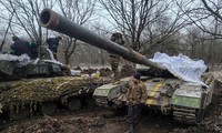 Quân đội Nga phá hủy thêm một &apos;siêu tăng&apos; Abrams của Mỹ ở Ukraine