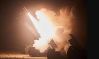 Điện Kremlin nói gì khi Mỹ xác nhận gửi tên lửa ATACMS cho Ukraine?