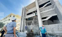 Thi công ngày đêm hoàn thiện nhà công vụ cho hơn 1.100 cán bộ Kon Tum sau sáp nhập
