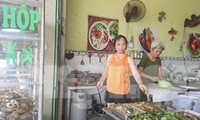 Thực hư thông tin quán cơm dồn góp thức ăn thừa bán cho khách