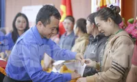 Ấm áp ‘Gian hàng 0 đồng’ cho thanh niên công nhân