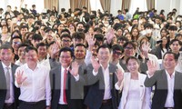 Shark Hùng Anh truyền cảm hứng khởi nghiệp cho sinh viên Đà Nẵng