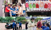Tình nguyện viên tại miền Trung trao nước, giữ đồ, làm &quot;bùa trúng tủ&apos;&apos; tặng sĩ tử