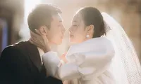 Midu diện váy style &quot;nữ tổng tài&quot; trong bộ ảnh cưới chụp ở Paris