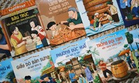 Đọc &quot;Vang Danh Nghề Cổ&quot;, thấy mình rong ruổi khắp các làng nghề cổ Việt Nam