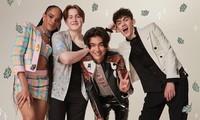 Truy lùng &quot;in tư&quot; dàn cast trẻ từ series LGBTQ+ tuổi teen siêu cấp đáng yêu “Heartstopper”