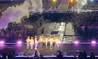ARMY Việt rưng rưng nhớ lại concert cuối của BTS World Tour “Love Yourself” ở Bangkok