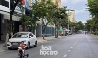 Người dân Đà Nẵng tiếp tục cách ly xã hội, phát phiếu đi chợ 3 ngày/ lần